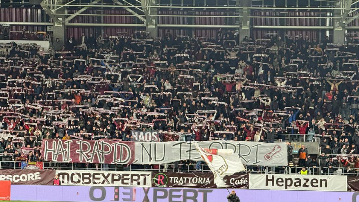 Scenografia din derby-ul Rapid - Dinamo » Mesajele afișate de galeriile rivale