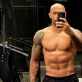 Ajuns la 48 de ani, Thierry Henry nu ține cont de vârstă și pune foarte mare accent pe forma sa fizică