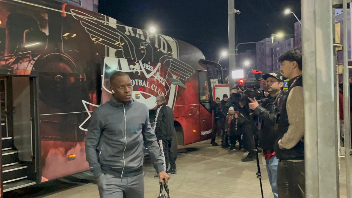 Rapid - Dinamo, imagini de la nivelul gazonului înaintea partidei