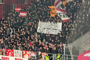 Scandalul de la Rapid - Dinamo a ajuns în Parlament: „Plângere la Parchet și FRF”