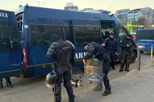 Rapid - Dinamo, derby cu gândul la titlu » Ultrașii „câinilor” au pornit spre Giulești: cu ce se deplasează