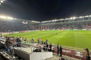 Rapid - Dinamo, derby cu gândul la titlu » ECHIPELE DE START: titular în prmeieră pentru Kopic! Imagini cu tot ce mișcă în Giulești