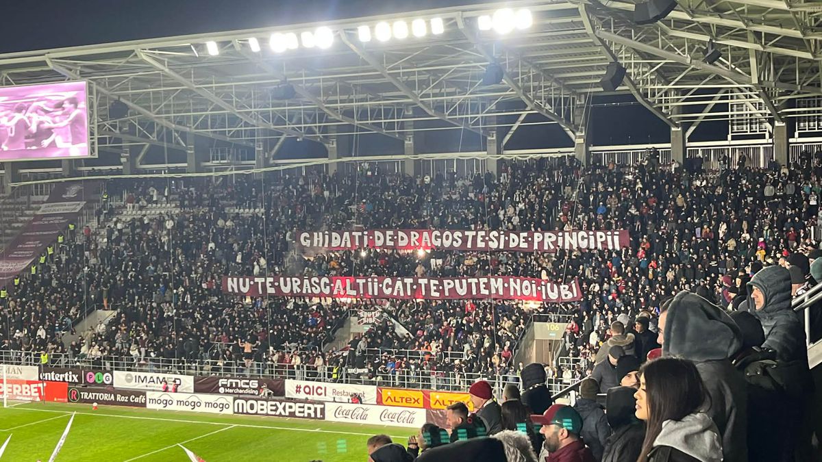 Scenografia din derby-ul Rapid - Dinamo » Mesajele afișate de galeriile rivale
