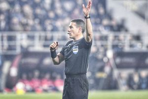 Istvan Kovacs, chemat la VAR în startul derby-ului Rapid - Dinamo