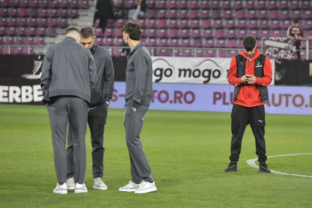 Rapid - Dinamo, imagini de la nivelul gazonului înaintea partidei