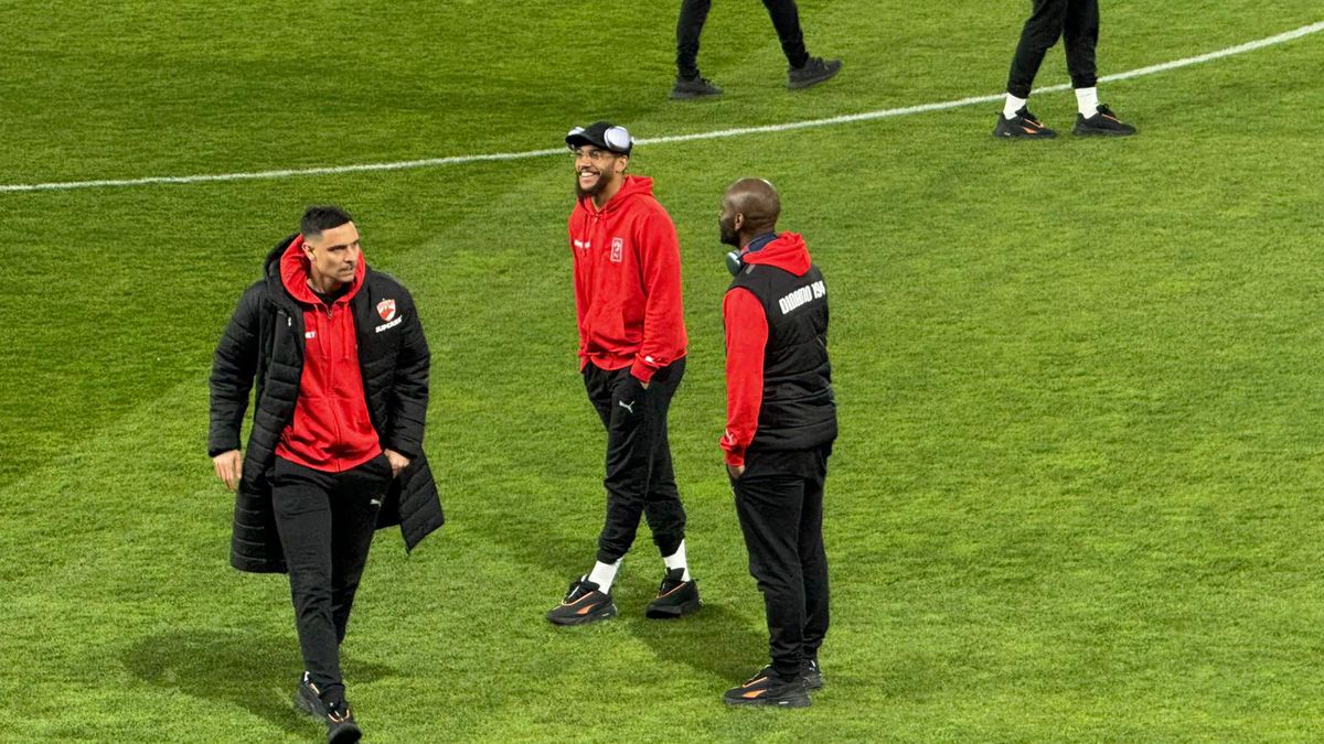 Rapid - Dinamo, imagini de la nivelul gazonului înaintea partidei