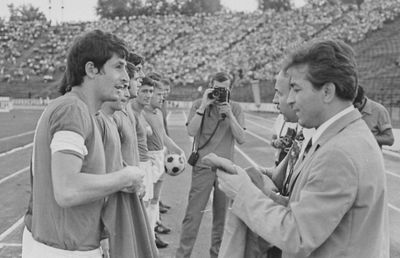 RETRO GSP. 39 de ani de la ultimul meci al lui Cornel Dinu la națională » Dezvăluiri incendiare: „Aș fi avut mai multe selecții, dar Liță Dumitru îi transmitea lui Piști că-l mai făceam bozgor”