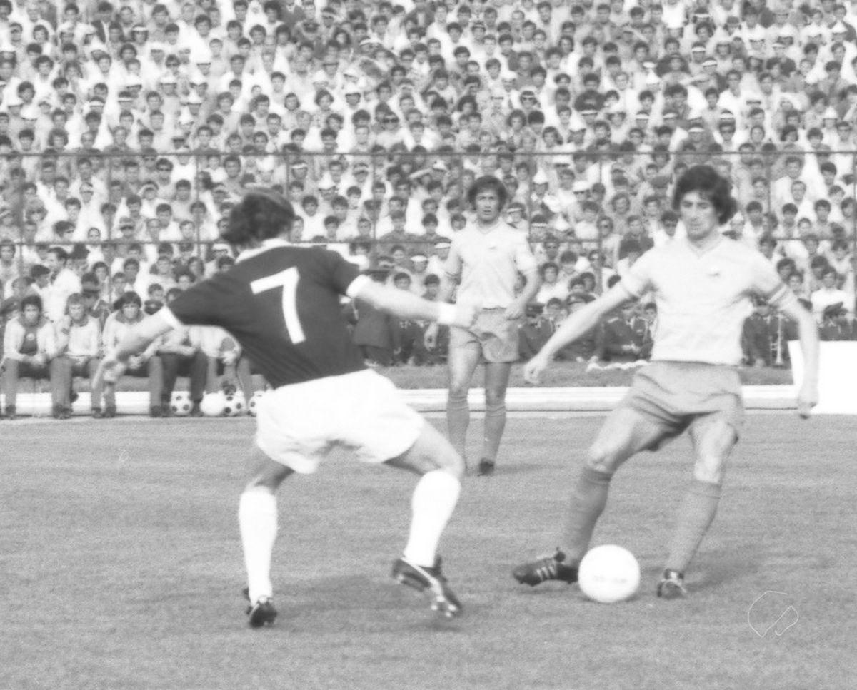 RETRO GSP. 39 de ani de la ultimul meci al lui Cornel Dinu la națională » Dezvăluiri incendiare: „Aș fi avut mai multe selecții, dar Liță Dumitru îi transmitea lui Piști că-l mai făceam bozgor”