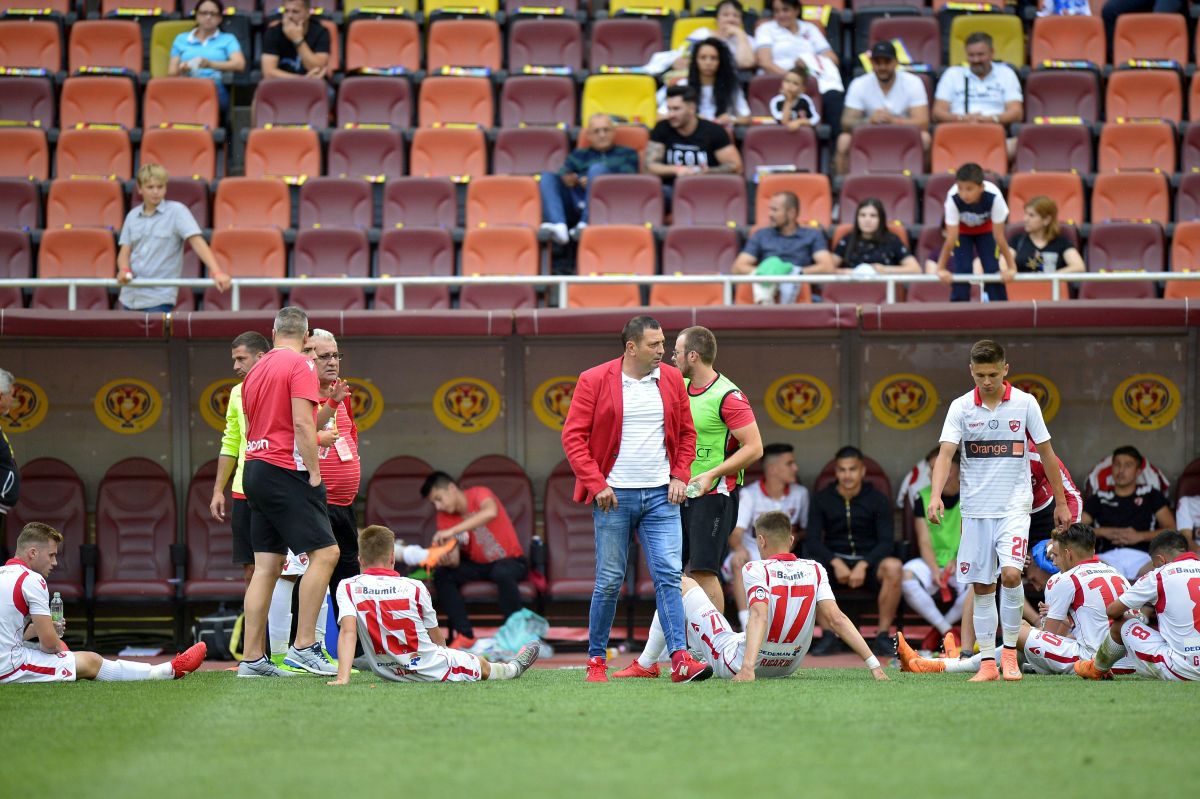 Un puști cotat de Dinamo la 4 milioane € desființează un antrenor și face acuzații grave la adresa unui șef: „Se dădea la mămicile jucătorilor!” + „Dacă ai «cașcaval» gros și o relație, ajungi în Liga 1”