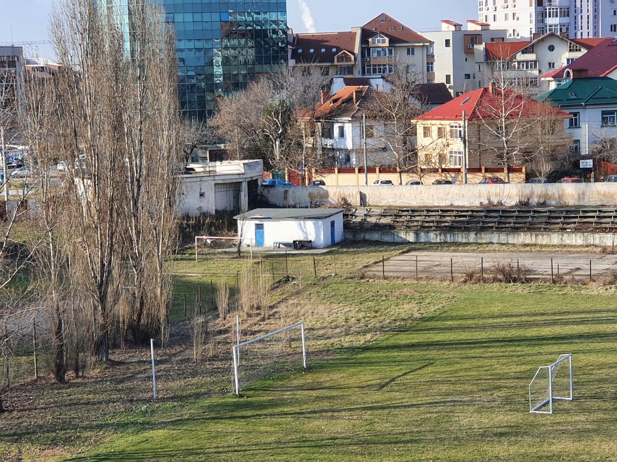 STADIONUL TINERETULUI CRAIOVA