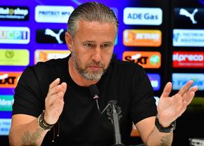 Reghecampf, salariu de 3 ori mai mare la Neftchi Baku decât la Universitatea Craiova
