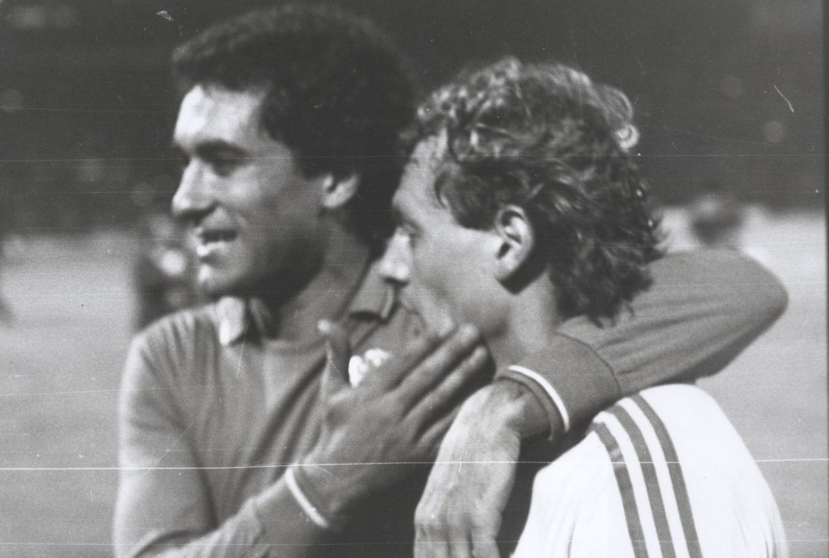 Episodul 2: România - Italia 1-0, în preliminariile pentru CE '84. Ladislau Boloni și-a amintit în cele mai mici detalii victoria: „N-am putut să dorm deloc după meci. Am jucat șah toată noaptea”