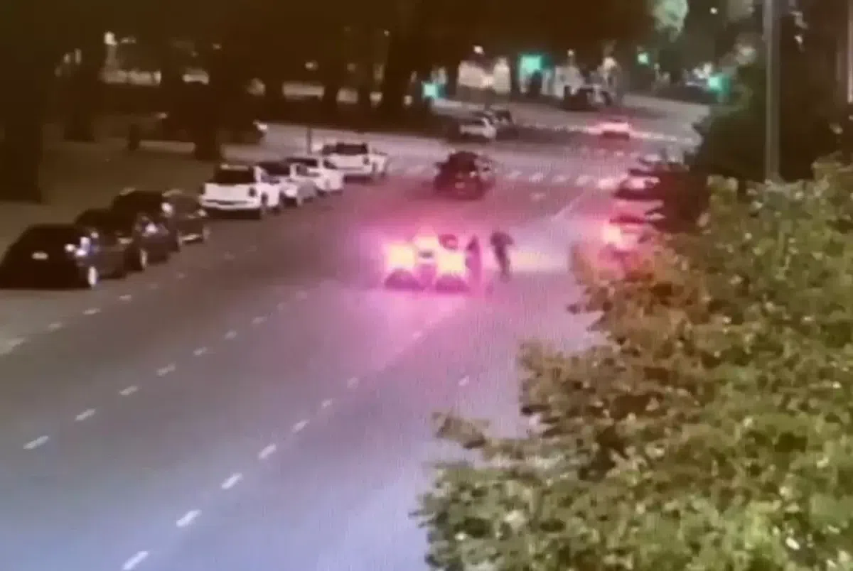 Prins cu amanta, fostul coechipier al lui Messi și-a călcat soția cu mașina! E dat în urmărire generală