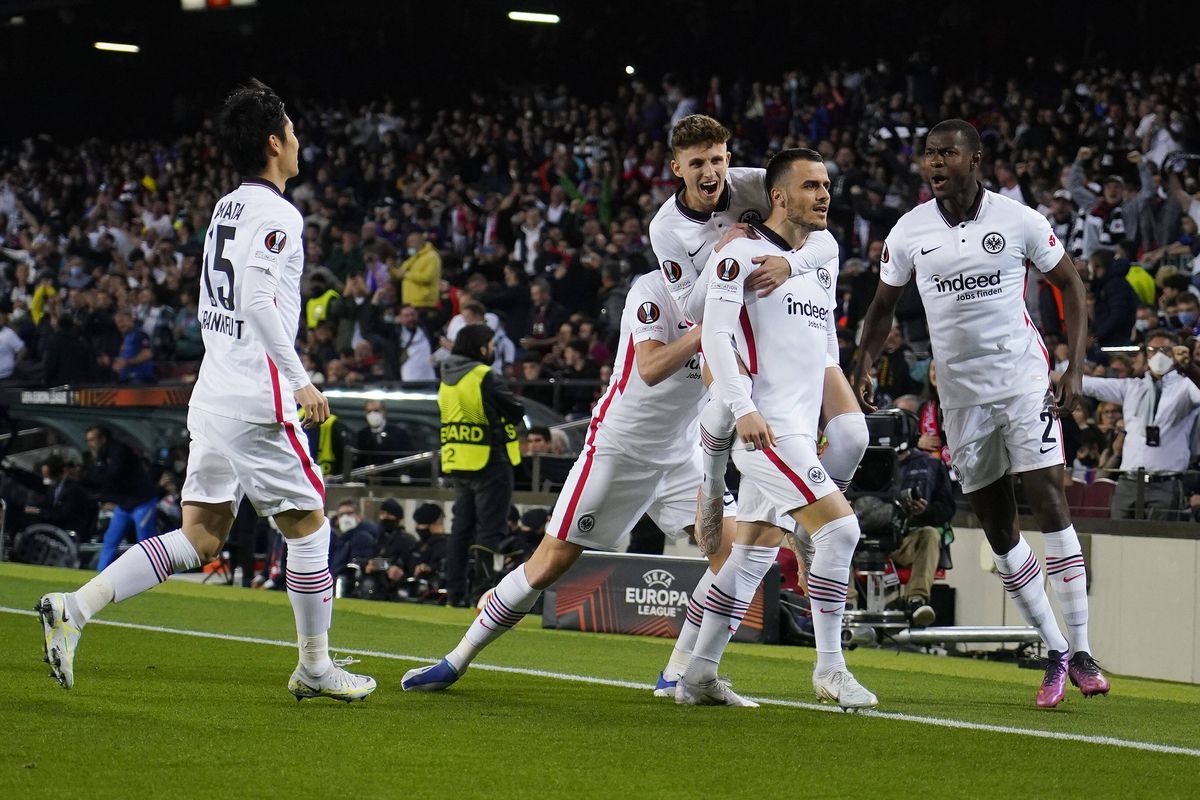 Eintracht Frankfurt șochează pe Camp Nou! Barcelona s-a trezit prea târziu și e OUT din Europa League » Iată semifinalele