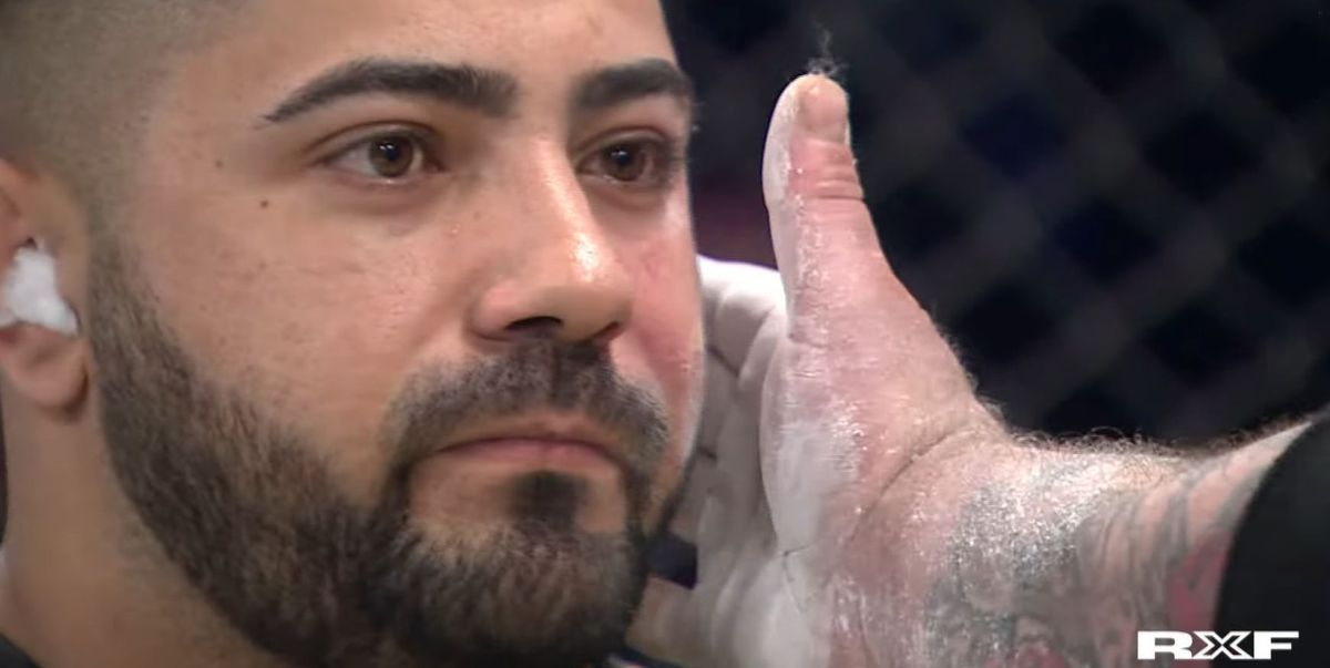 Cea mai brutală competiție din România a revenit » Imagini șocante la finală: KO dintr-o singură palmă! Câți bani a încasat câștigătorul