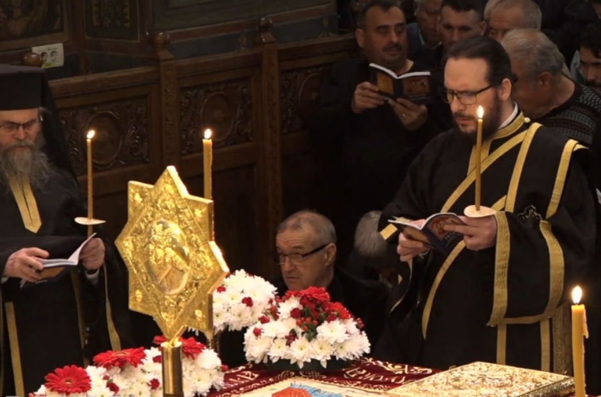 Gigi Becali și Alexandru Tudor, imagini inedite de la Denia Prohodului din Vinerea Mare