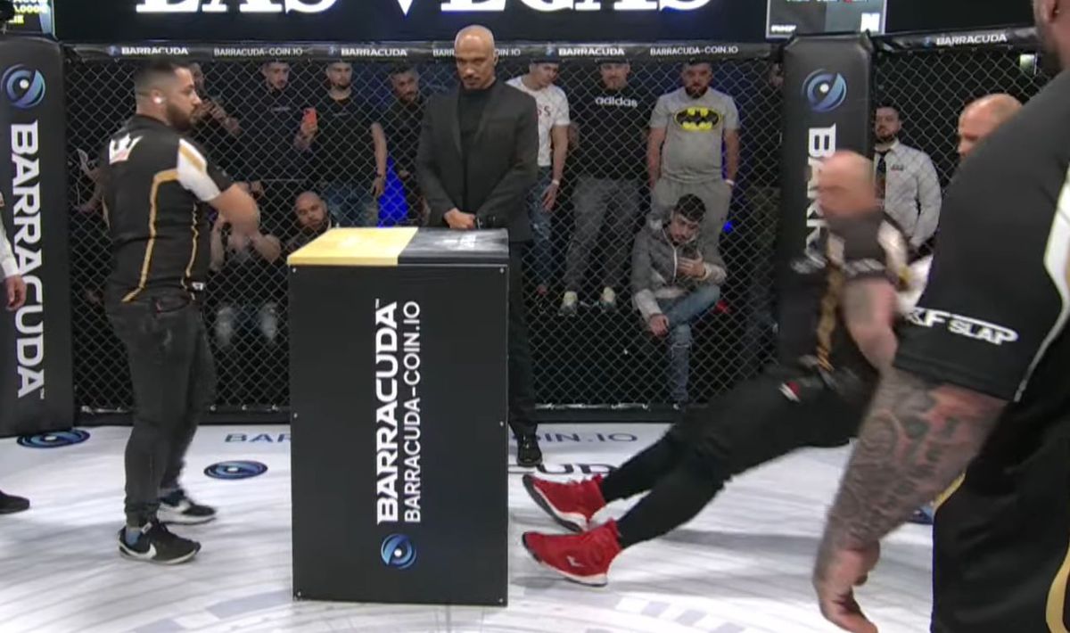 Cea mai brutală competiție din România a revenit » Imagini șocante la finală: KO dintr-o singură palmă! Câți bani a încasat câștigătorul