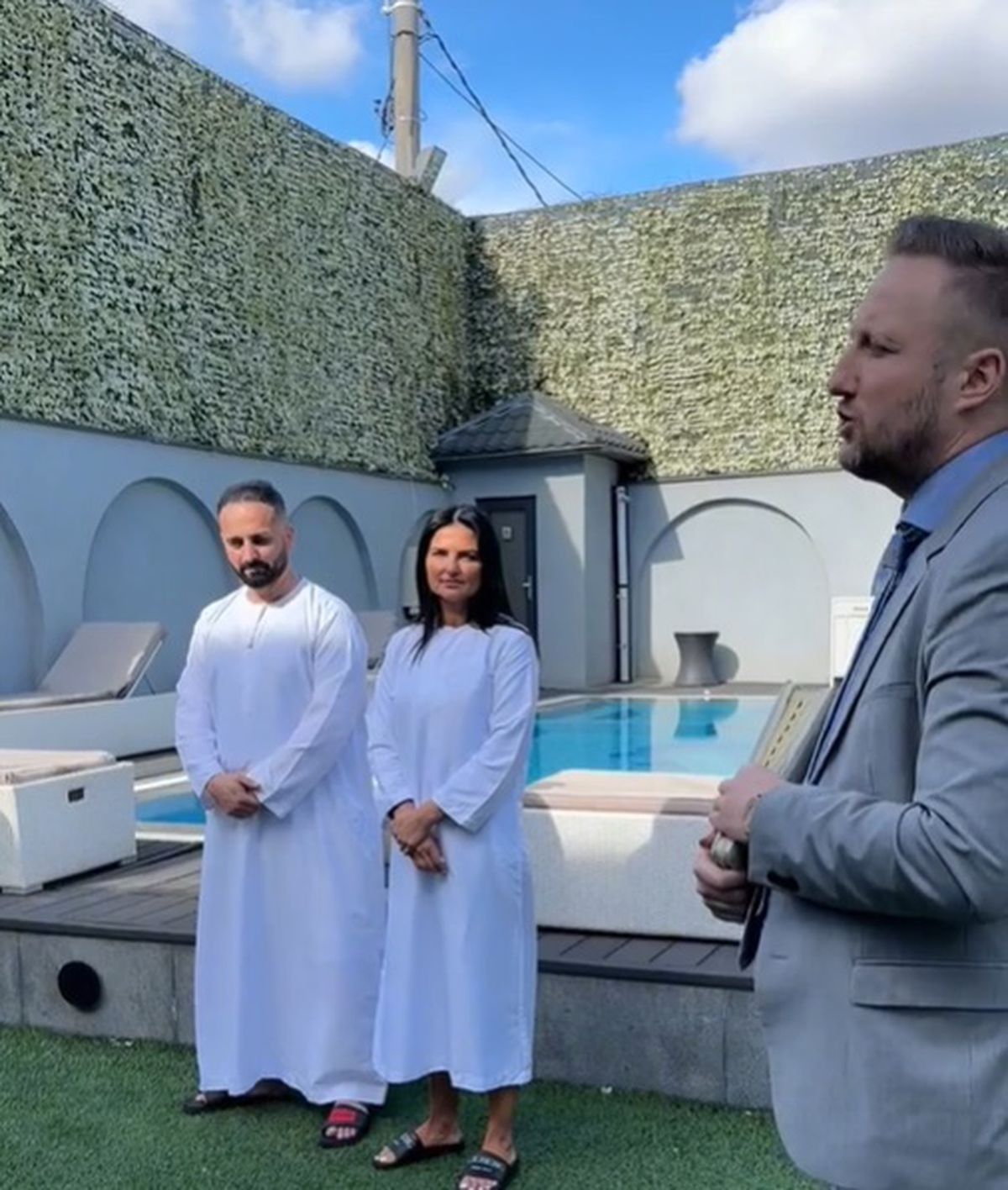 Marian Aliuță și-a spus oful pe ritmuri de manele, după ce s-a botezat la 45 de ani: „Am prieteni care spun că e greșit ce am făcut!”