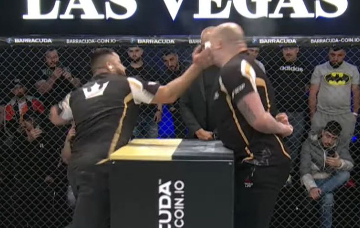 Cea mai brutală competiție din România a revenit » Imagini șocante la finală: KO dintr-o singură palmă! Câți bani a încasat câștigătorul