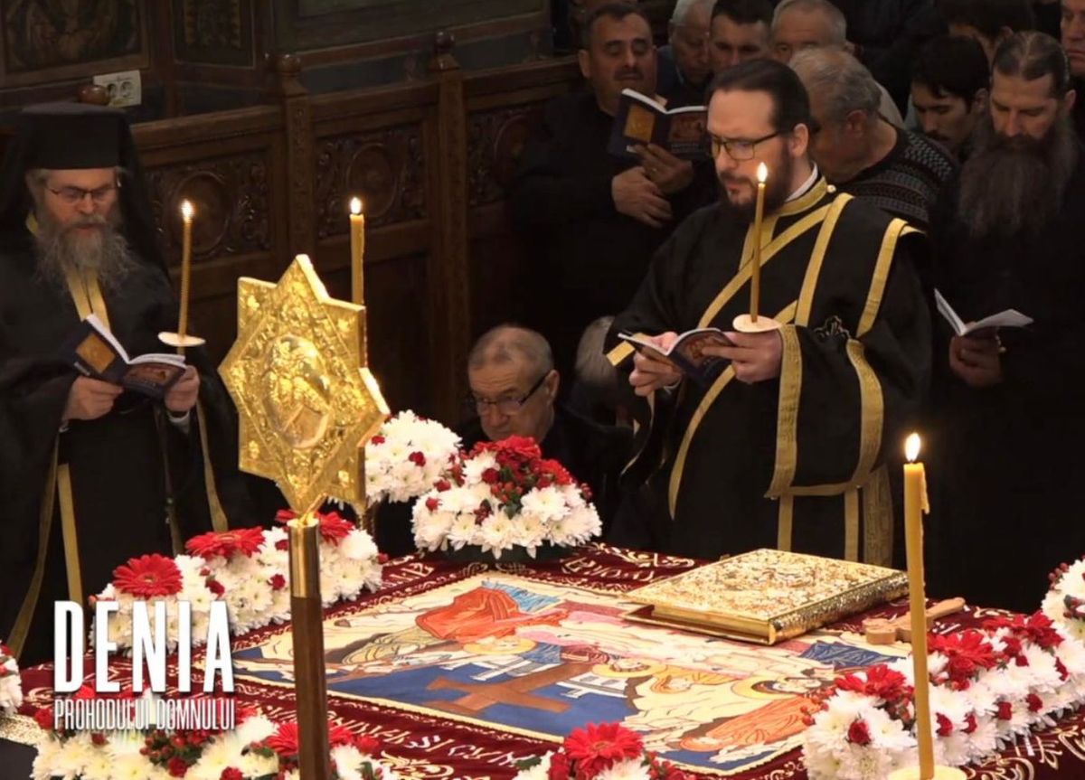 Gigi Becali și Alexandru Tudor la Denia Prohodului din Vinerea Mare / FOTO: Capturi @Trinitas