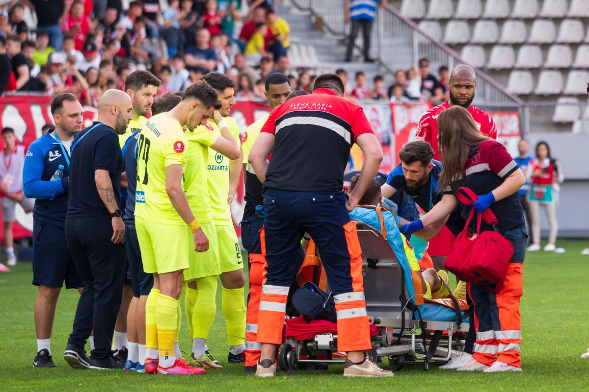 Nicolescu, despre arbitrajul din Dinamo - Poli Iași: „Erau circumstanțe de roșu la Homawoo, dar ei au fost mai agresivi! Dădeau și țipau!”