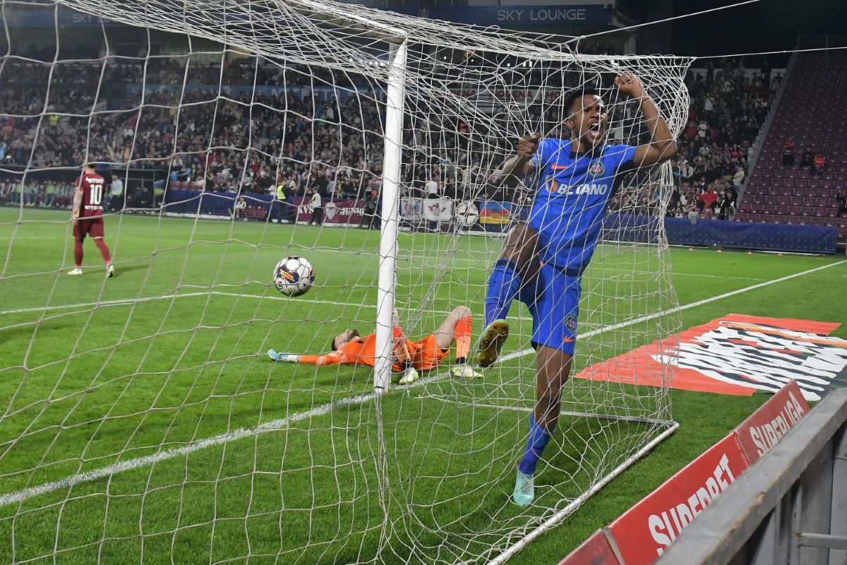 FCSB de Oscar » 3 momente tari surprinse de GSP în Gruia, după meci: unde fugea Coman, „ritualul” lui Chiricheș și o scenă definitorie