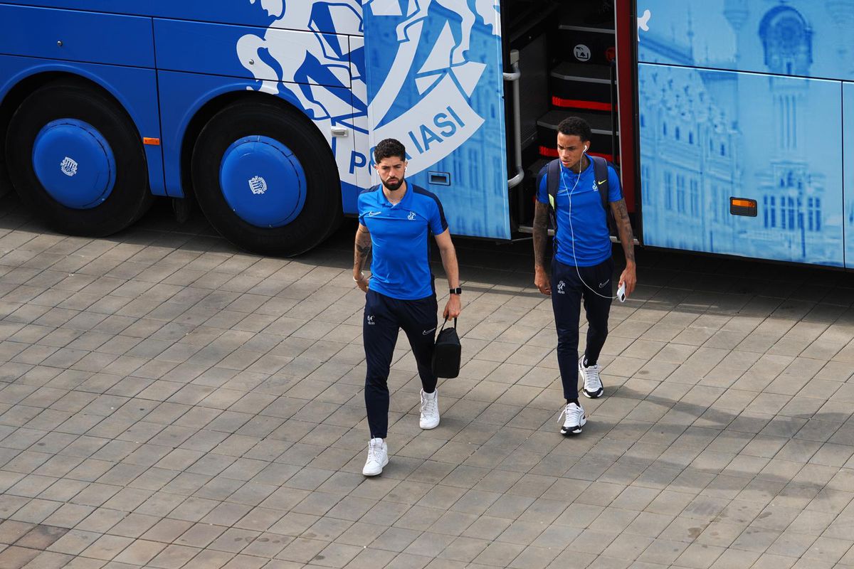 Revenirea „Pitbull-ului”, izbucnirea lui Caparco și ultrașii „falși”: „Din cauza voastră arde cămașa pe noi!” » 10 informații de pe stadion, înainte de Dinamo - Poli Iași