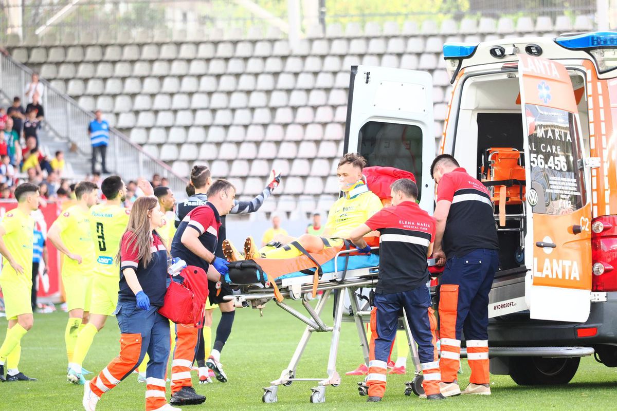 Luca Mihai, accidentat grav în Dinamo - Poli Iași