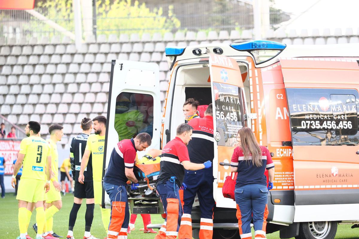 Luca Mihai, accidentat grav în Dinamo - Poli Iași