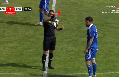 Aurelian Chițu l-a făcut praf pe Iulian Călin după ce a fost eliminat: „A stricat jocul, ne lăsăm toți de fotbal. Parcă nu avem voie să câștigăm”