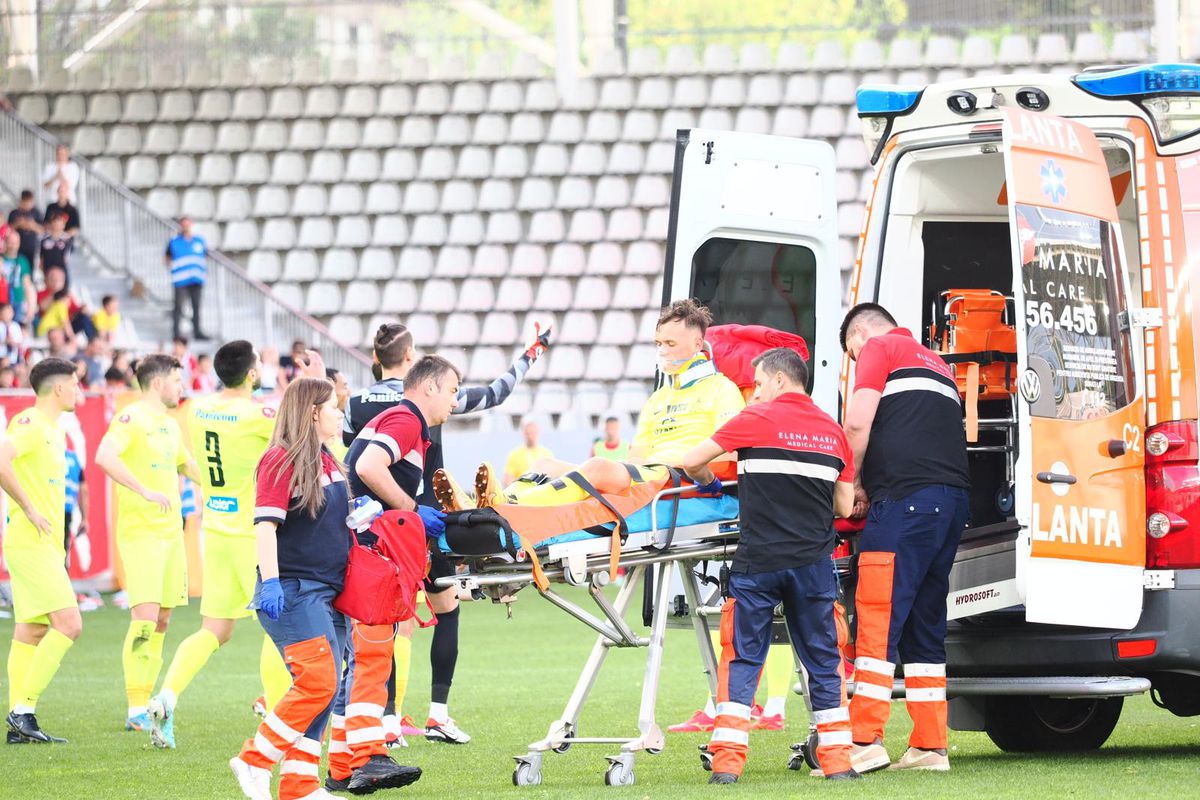 Luca Mihai, accidentat grav în Dinamo - Poli Iași