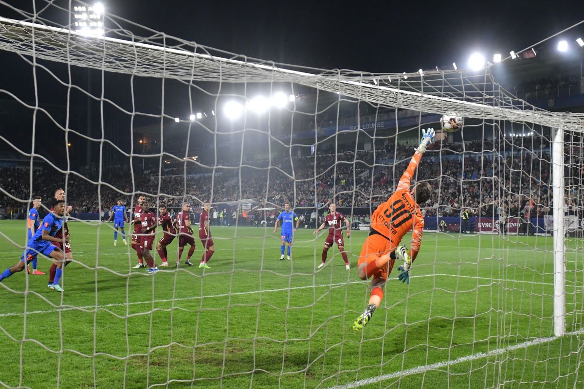 Charalambous, după victoria cu CFR Cluj: „Un pas mare spre titlu, dar nimic nu e gata. Vrem să batem Rapidul!”