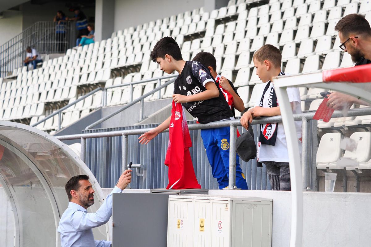 Revenirea „Pitbull-ului”, izbucnirea lui Caparco și ultrașii „falși”: „Din cauza voastră arde cămașa pe noi!” » 10 informații de pe stadion, înainte de Dinamo - Poli Iași