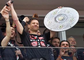 Echipă „de autor” » Cum a transformat-o Xabi Alonso pe Bayer Leverkusen din „Loserkusen” în campioana Germaniei