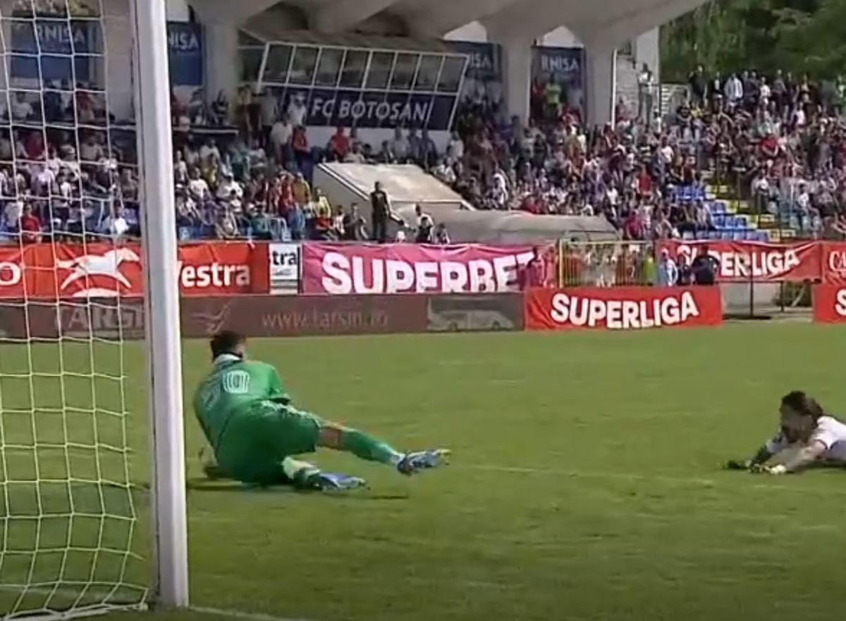 Gafă de curtea școlii în FC Botoșani - FCU Craiova » Portarul oltenilor s-a făcut de râs și a luat un gol de „Cascadorii râsului”