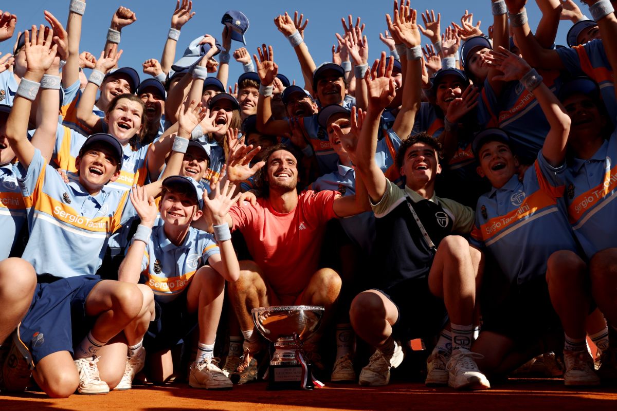 Tsitsipas e Mister Monte Carlo! Pentru a treia oară, grecul câștigă pe zgura din Principat