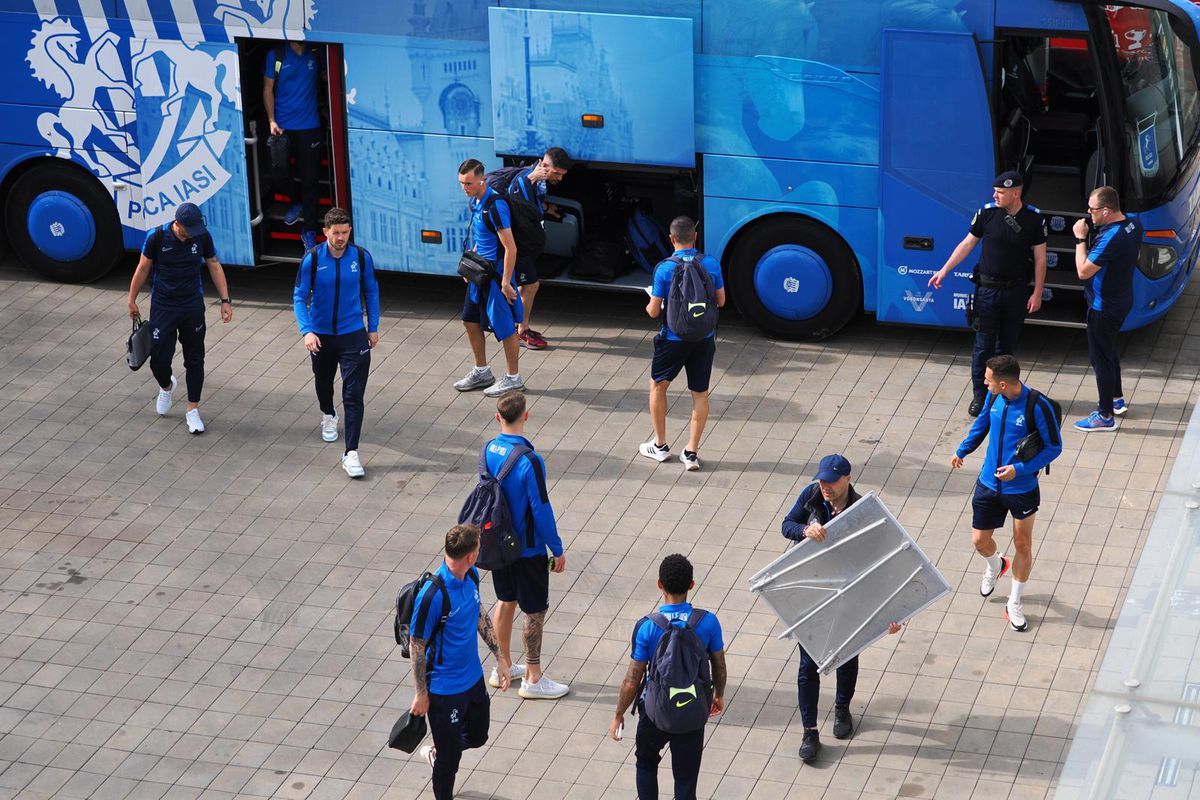 Imagini înainte de Dinamo - Poli Iași