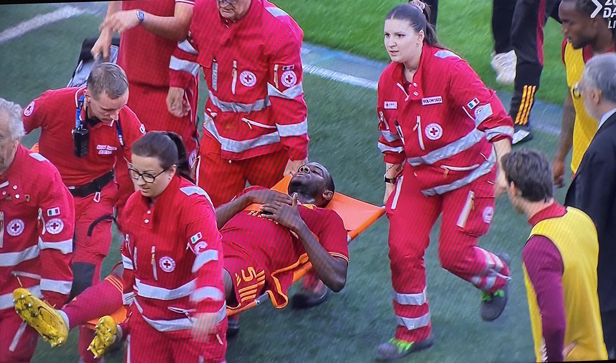 Care e situația lui Evan Ndicka, fotbalistul prăbușit pe gazon în Udinese - AS Roma