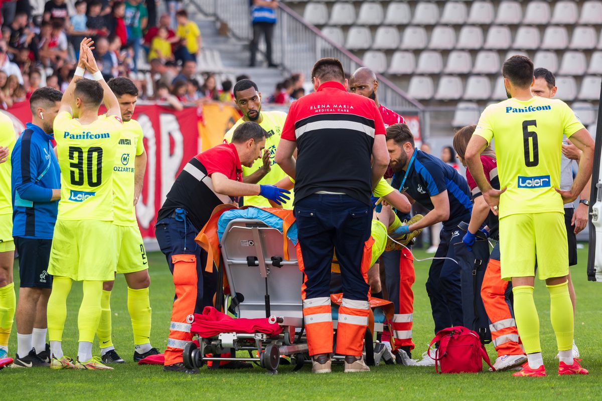 Luca Mihai a ieșit din spital și are un mesaj pentru Homawoo: „Mă așteptam să-mi dea mie un mesaj, să-și ceară scuze” » Când ar putea reveni pe teren + cine l-a vizitat în spital: „Au râs, au plâns împreună”