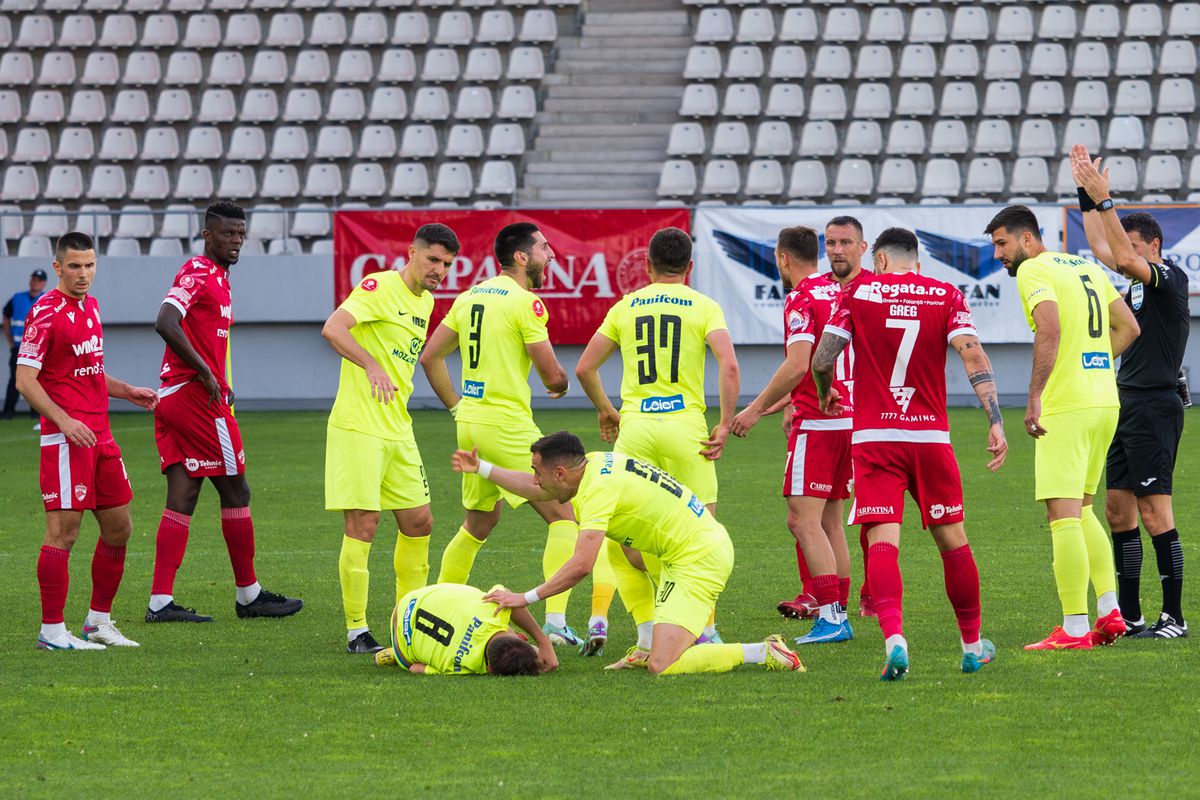 Manevra disperată prin care Dinamo a găsit fundaș pentru „dubla” cu Csikszereda » A apelat la rivala din Superligă