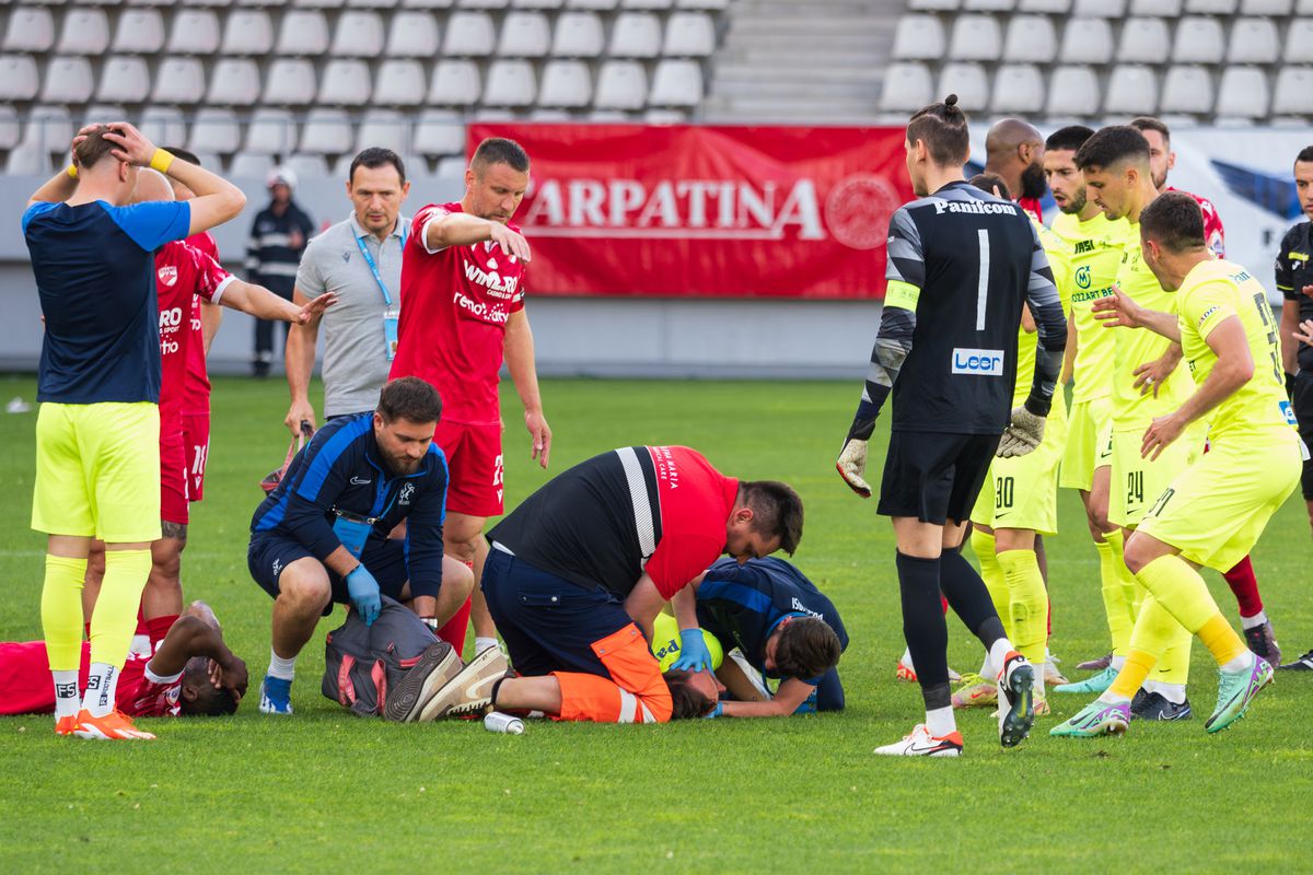 Legătura specială dintre Luca Mihai, jucătorul accidentat grav de Homawoo, și Dinamo