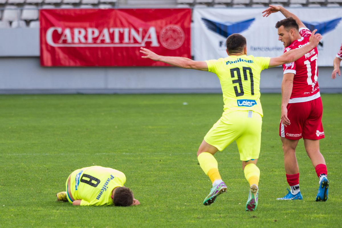 Manevra disperată prin care Dinamo a găsit fundaș pentru „dubla” cu Csikszereda » A apelat la rivala din Superligă