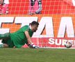 Gafă de curtea școlii în FC Botoșani - FCU Craiova » Portarul oltenilor s-a făcut de râs și a luat un gol de „Cascadorii râsului”