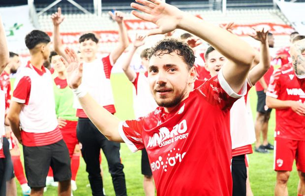 Dinamo s-a salvat cu Bani și urcă pe loc de baraj » „Câinii” au dat lovitura abia în prelungiri în fața ieșenilor lăsați în 10 oameni de Hațegan din minutul 20