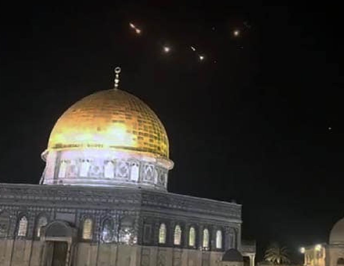 Iran a atacat Israel cu drone, rachete de croazieră și balistice