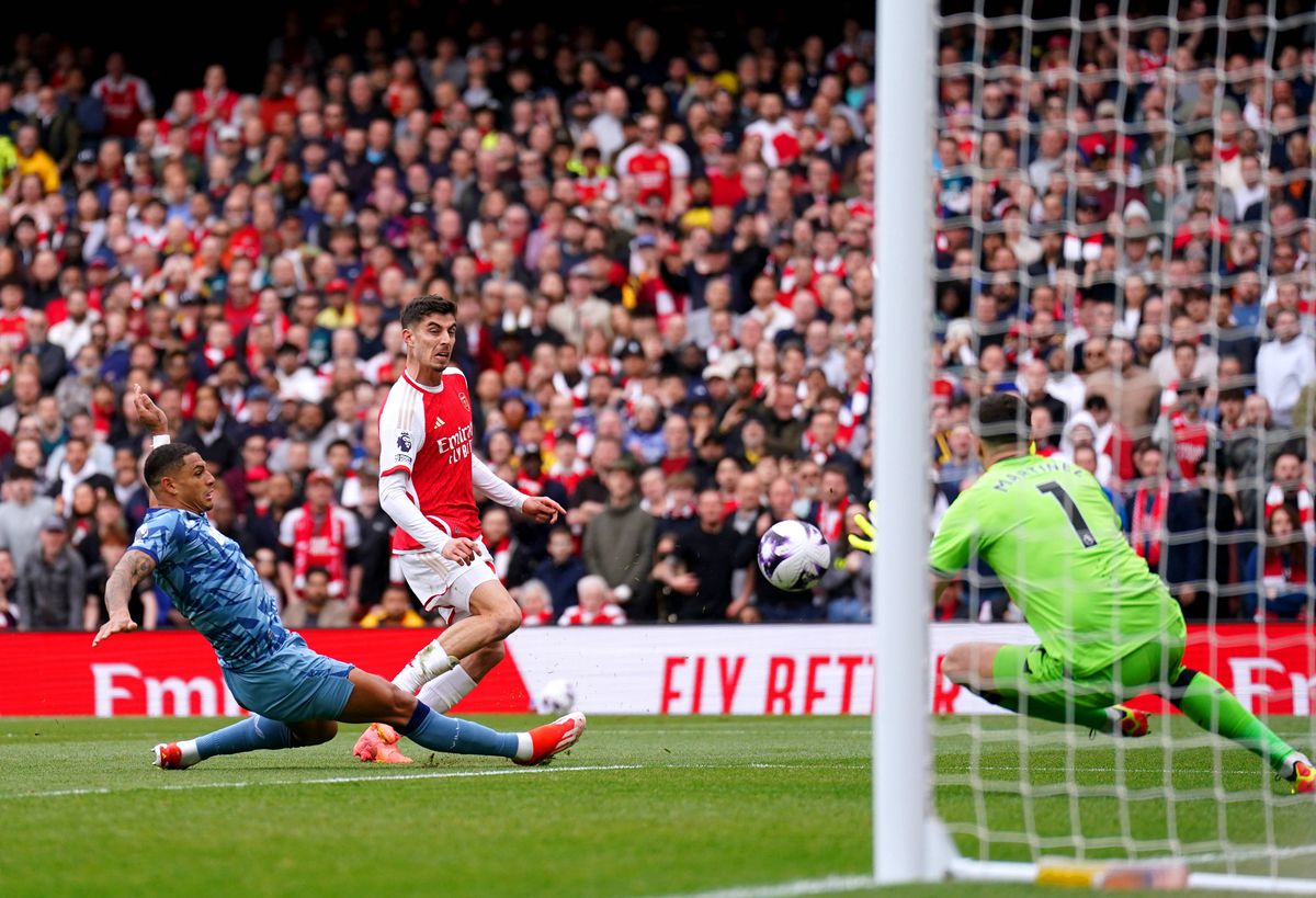 Manchester City, cu poarta goală spre titlu » Arsenal a pierdut cu Villa lui Emery! Cum arată ACUM clasamentul din Premier League
