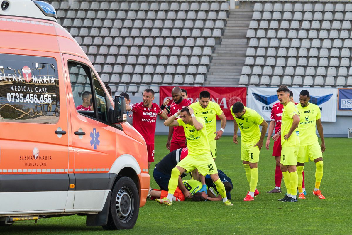 Manevra disperată prin care Dinamo a găsit fundaș pentru „dubla” cu Csikszereda » A apelat la rivala din Superligă