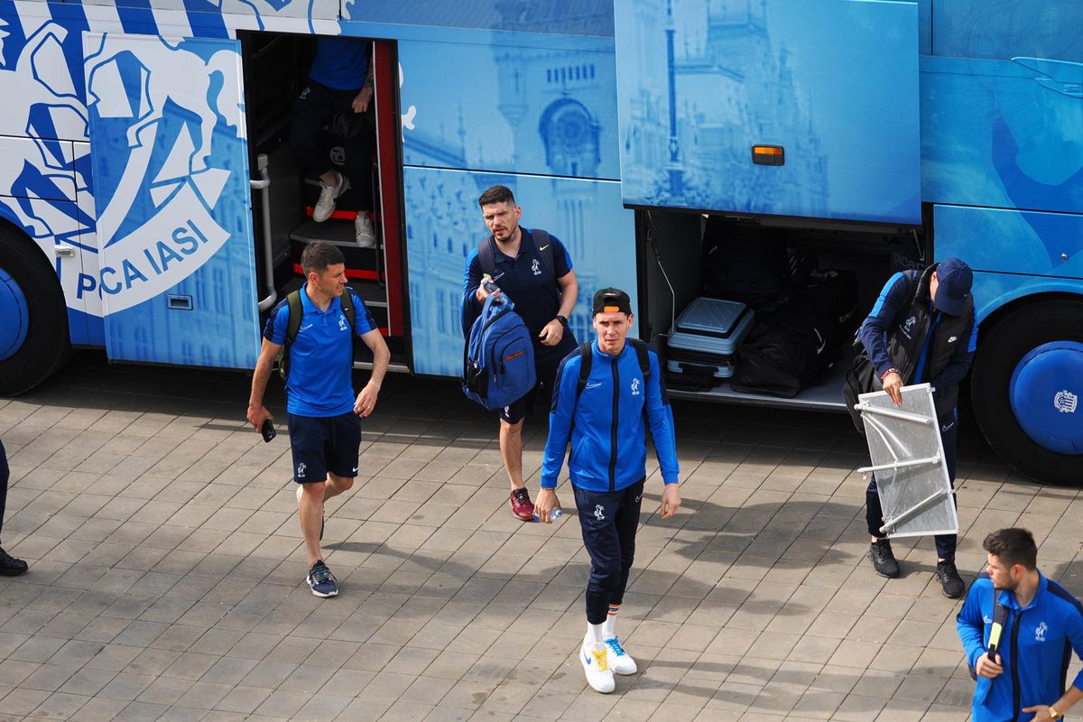 Imagini înainte de Dinamo - Poli Iași