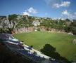 Stadionul Gospin Dolac, Croația - construit în mijlocul unei formațiuni uriașe a unei stânci