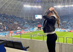 „Prințesa războinică”, partenera titularului de la Universitatea Craiova, a trăit la intensitate maximă ratarea din derby-ul cu FCSB